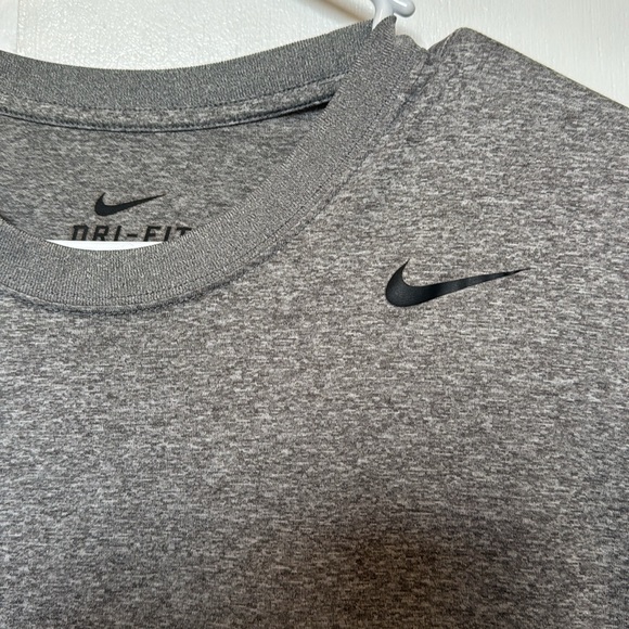 Nike Dri-Fit Tee - Picture 3 of 3